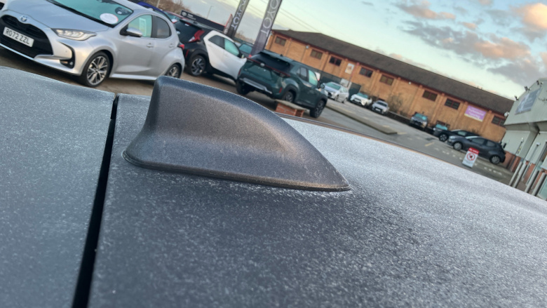 Toyota Yaris 1.5 Hybrid Design 5dr CVT Hybrid Hatchback